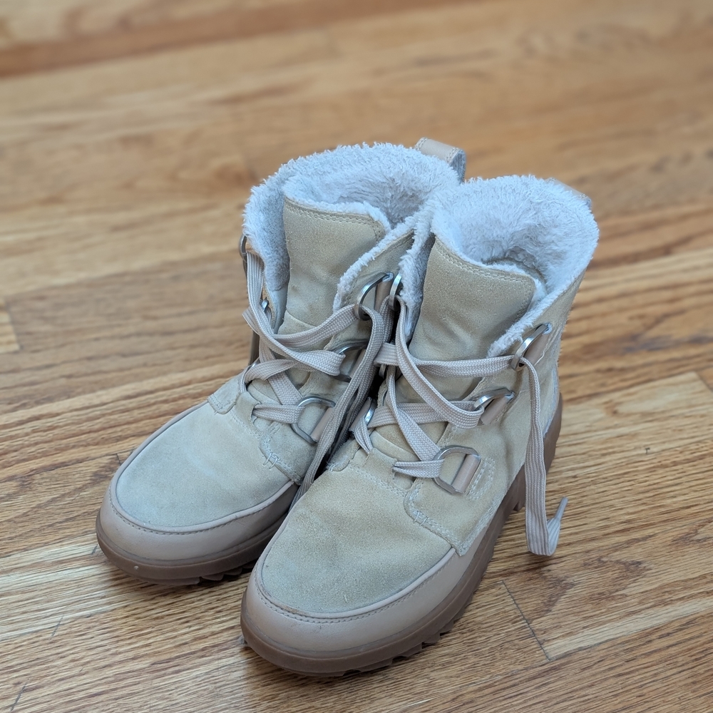 Women's Tan Winter Boots
